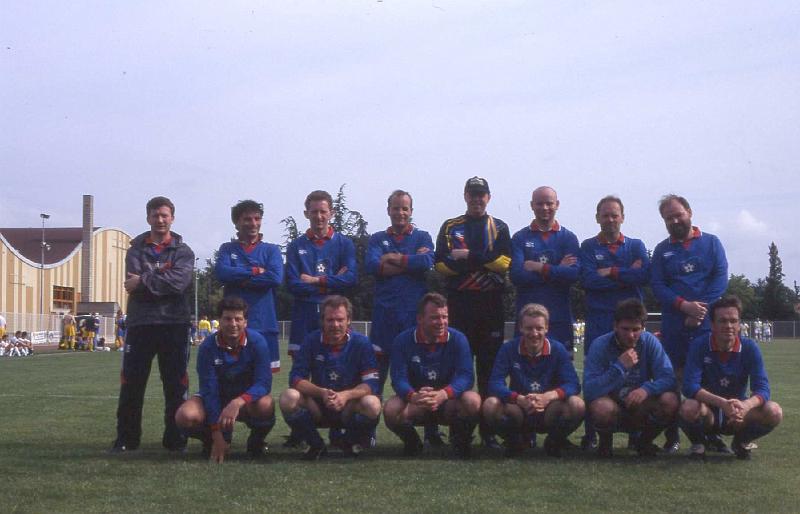 JET Team photo 2.jpg